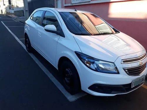 Carro Chevrolet onix - Foto 2