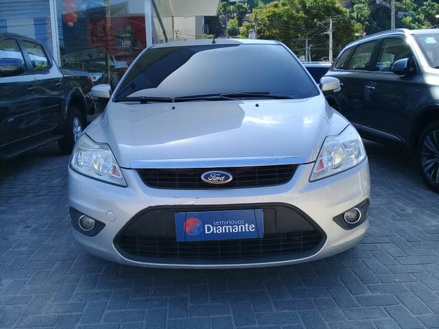 Ford Focus Hatch 1.6 GLX - Procurar Brunner