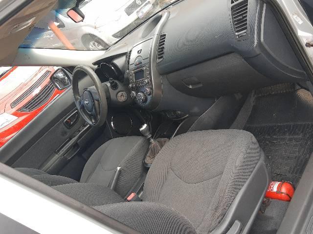 KIA SOUL ANO 2011 - Foto 13