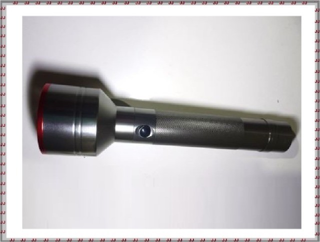 Lanterna T6 - Aluminium BL-ZD32 - Foco concentrado e forte  - Foto 2