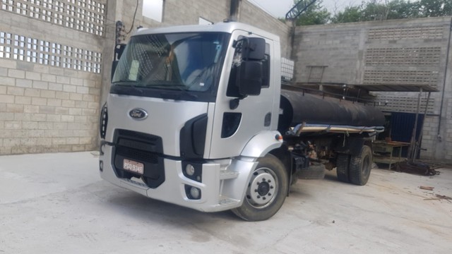 Ford Cargo 1319