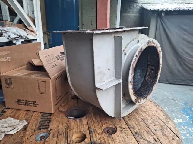 Exaustor industrial trifásico 0.75 cv .