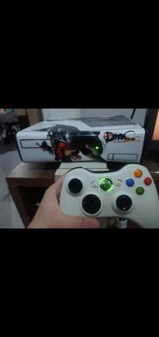 Xbox 360 super slim + 1 controle + 2 jogos - Valentes Games