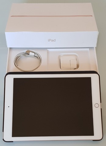 Apple iPad 6ª Geração Modelo A1893 Dourado Wi-fi 32gb - Computadores e  acessórios - Capitão Leônidas Marques 1159988750 | OLX