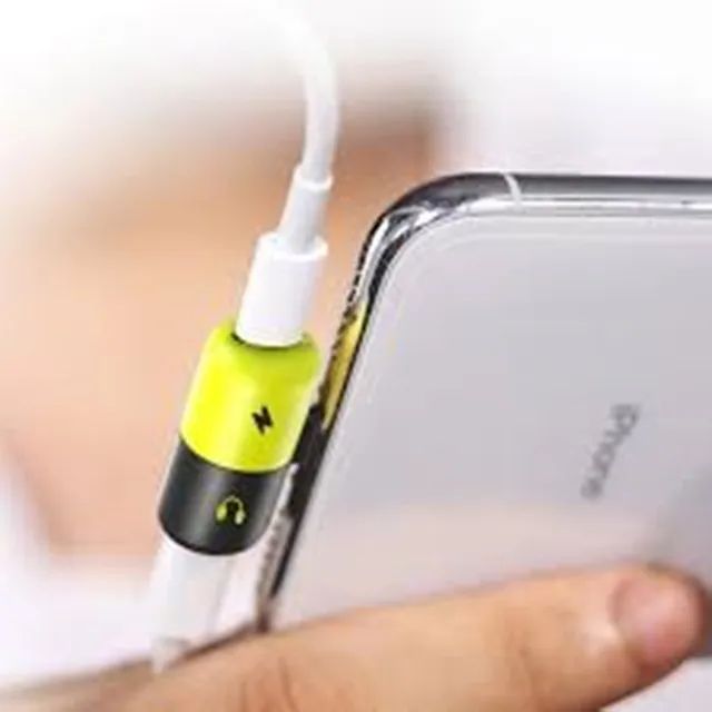 Adaptador Lightning Splitter Carregador Fone Iphone  - Foto 4