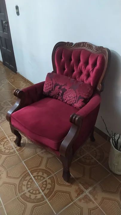 Poltrona de veludo vermelho, estilo clássico - Foto 2