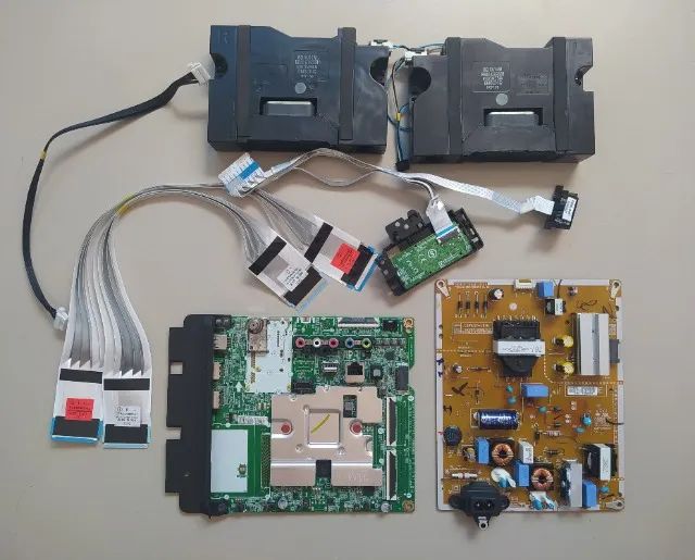 Peças para Tv Samsung 43UN7300PSC