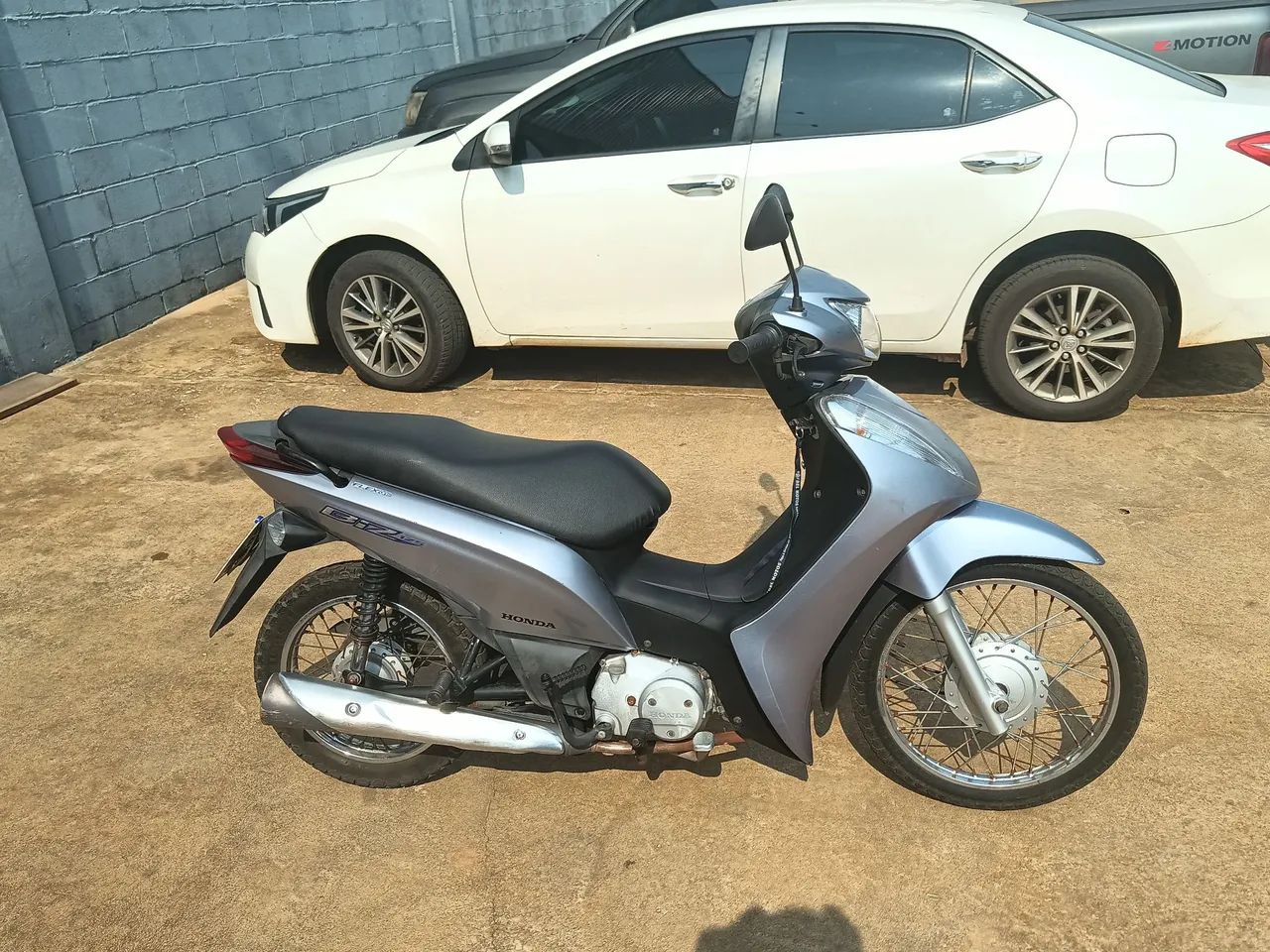 BIZ 125 ES 2015 - Foto 3