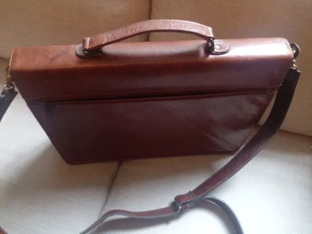 Executive leather folder.462823109878753282