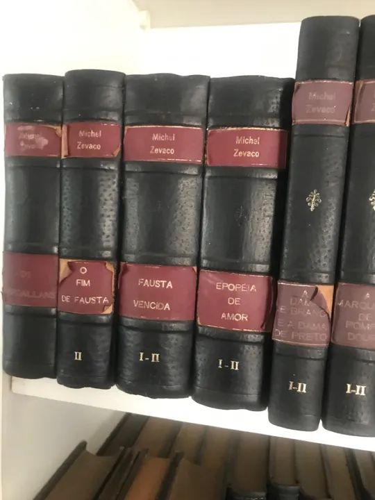 Livros - Foto 2