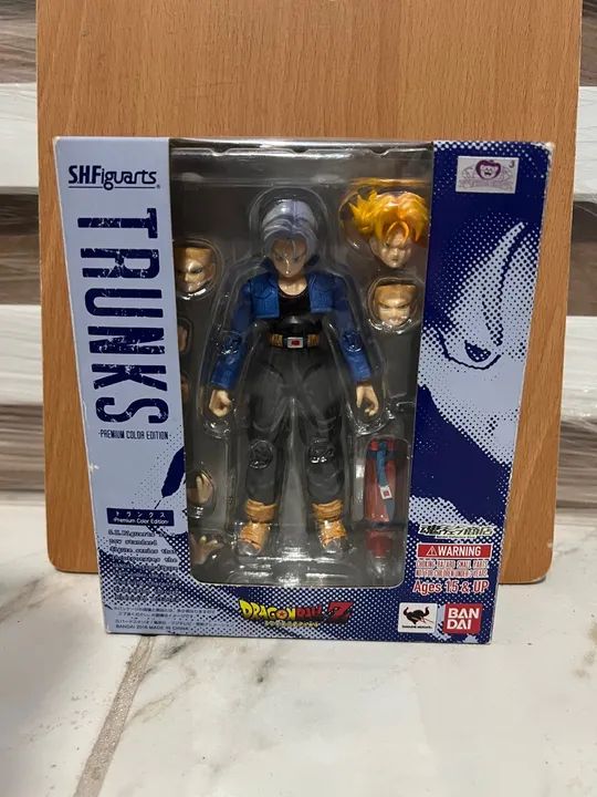 Trunks Dragon Ball S.H Figuarts Bandai 