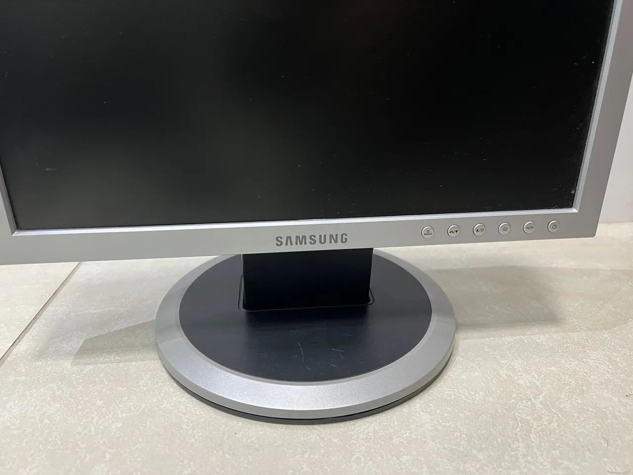 Monitor de Computador Lcd Samsung 540N - Foto 2