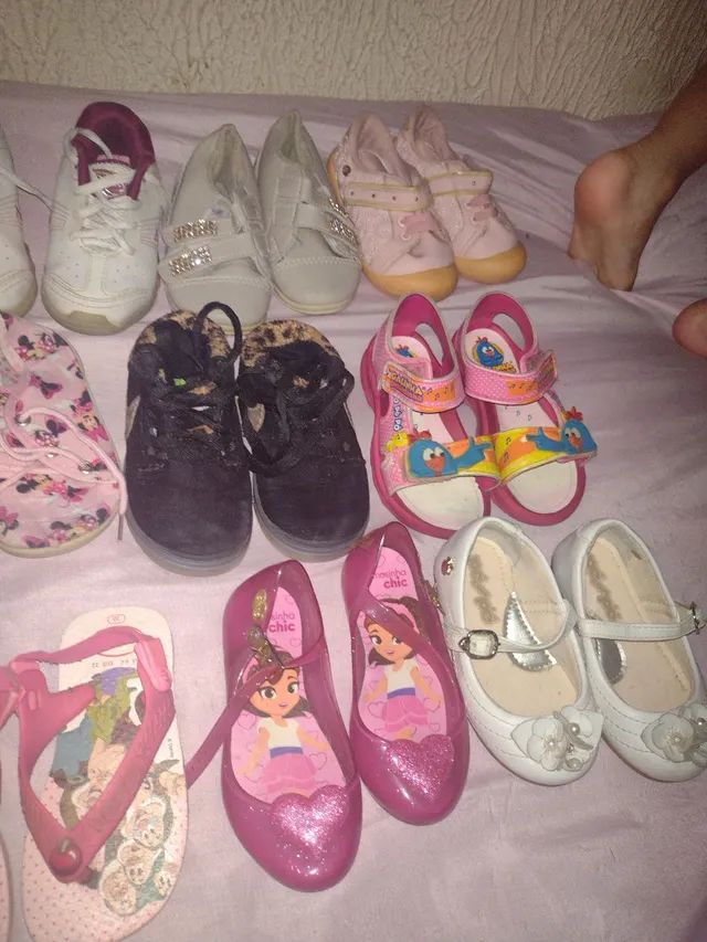 LOTAO de roupas e sapatos  - Foto 3