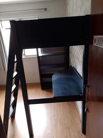 Conjunto de cama com escrivaninha e preteleiras ETNA - Foto 2
