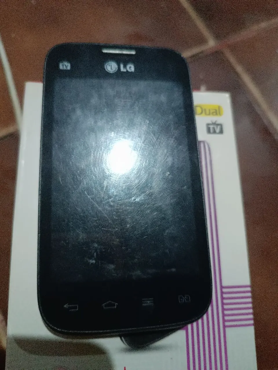 Vendo celular LG L40 para retirada de peças