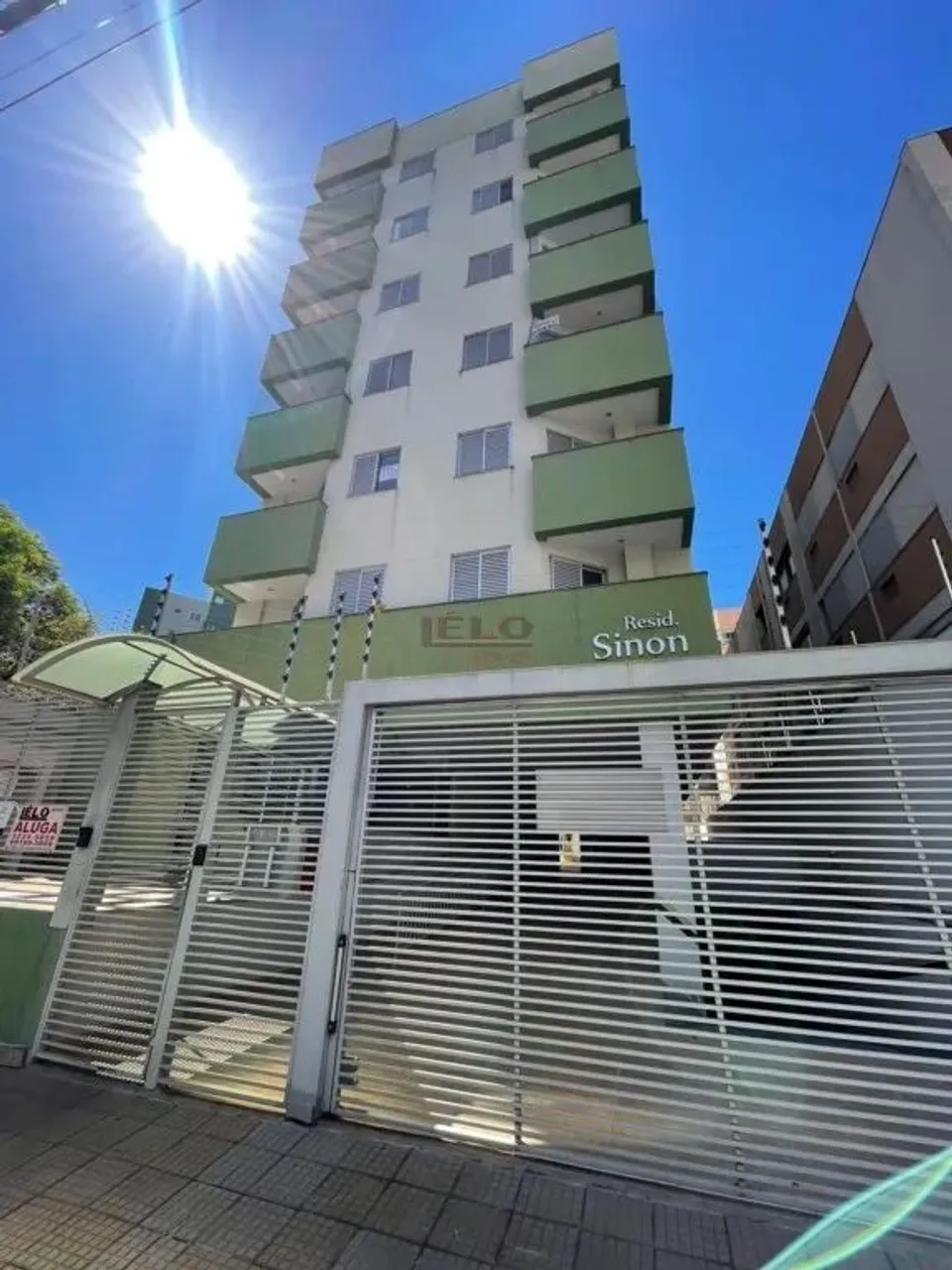 Apartamento zona 07 - Suíte - Semi mobiliado - Próx UEM, Estádio Willie Davids