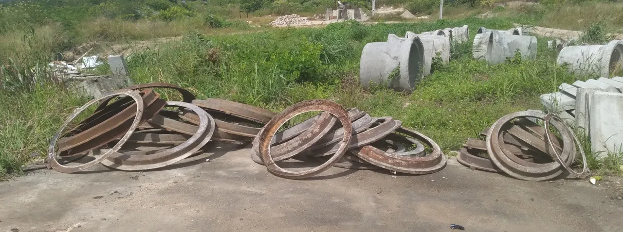Fábrica de manilhas de concreto para construção