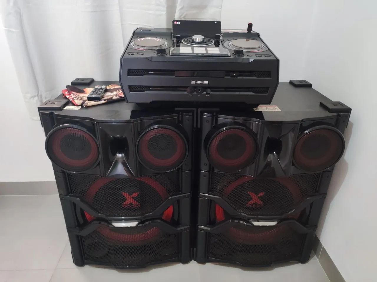 Som HI FI LG X BOOM CM9740/2600W RMS Aparelhos de Som Nova