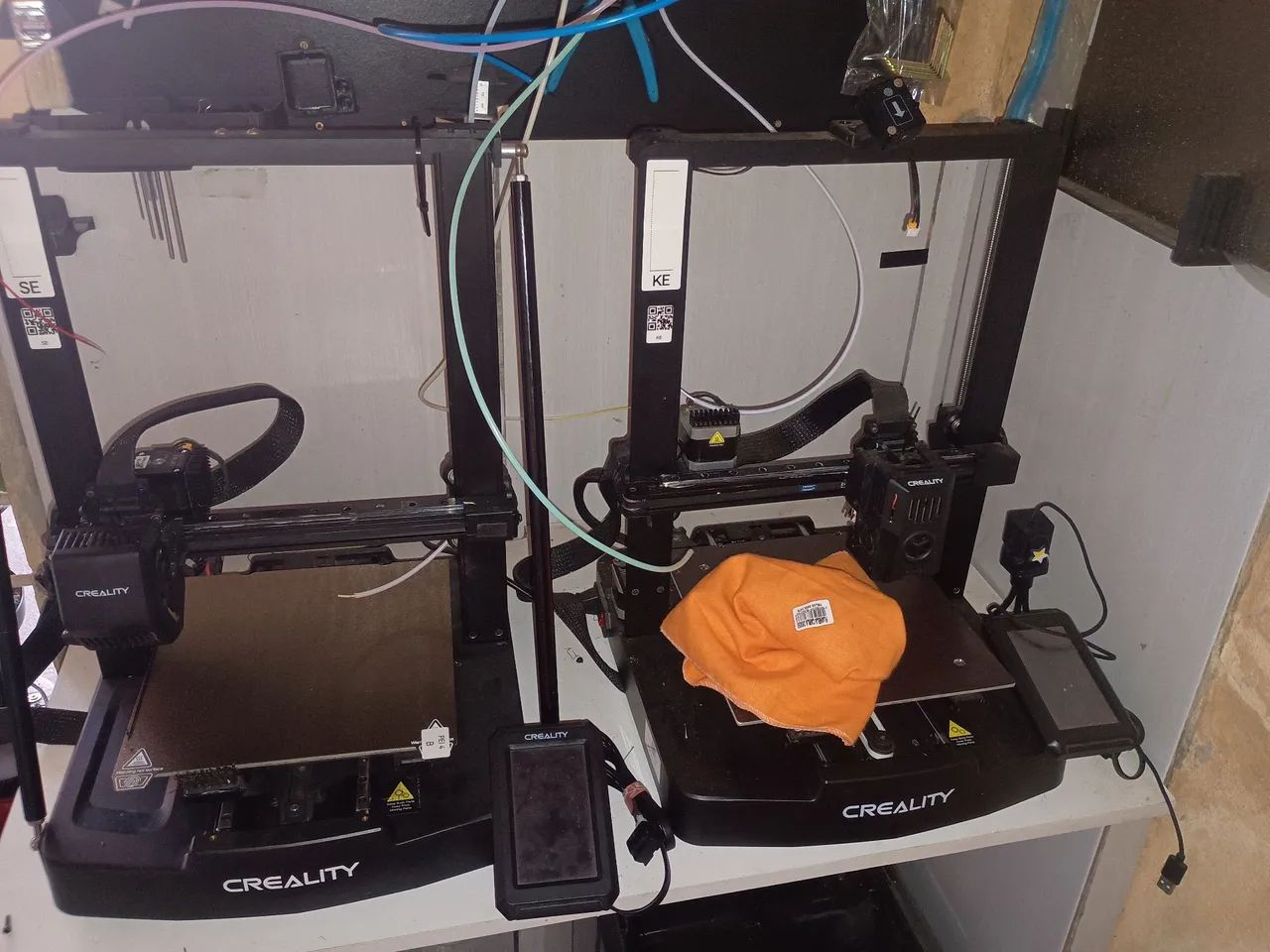 Ender 3 v3 SE and KE with accessories, several spare parts, upgraded with low usage64312423613827120