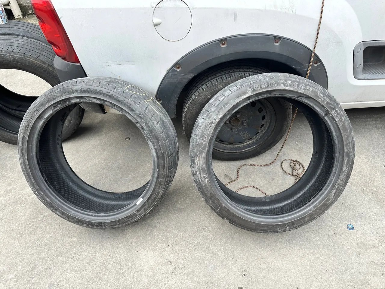 Pneu 245/40r18 RUN FLAT Goodyear