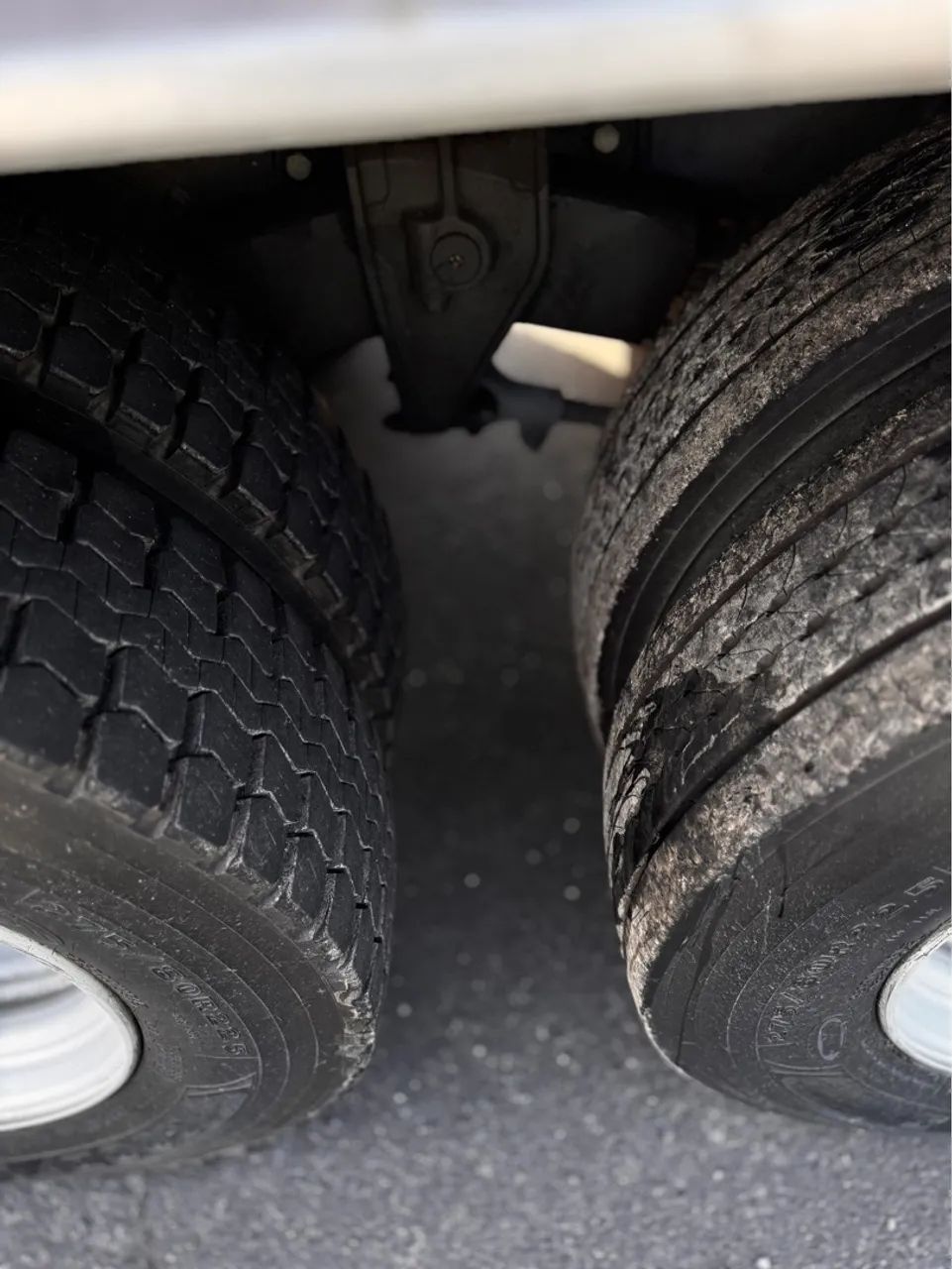 VOLVO VM270 50 MIL KM, MUITO CONSERVADO - Foto 11