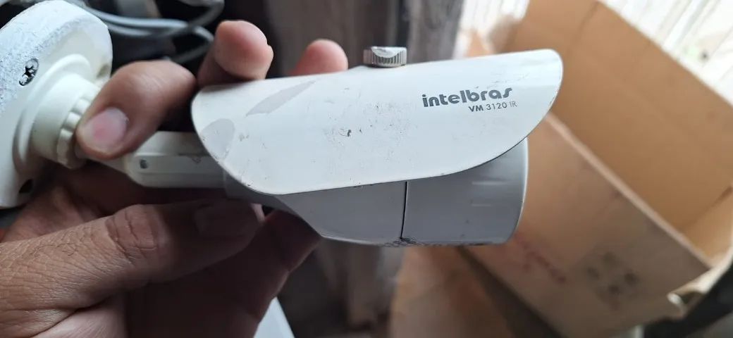 Câmera de segurança Intelbras e Hikvision 