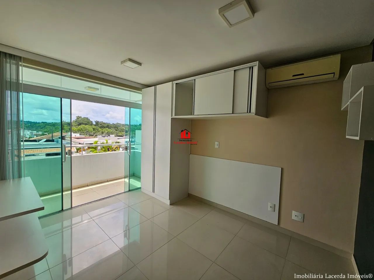 Casa Duplex  no Reserva das Flores com 3 Suítes Semimobiliada, todas com varanda - Foto 3
