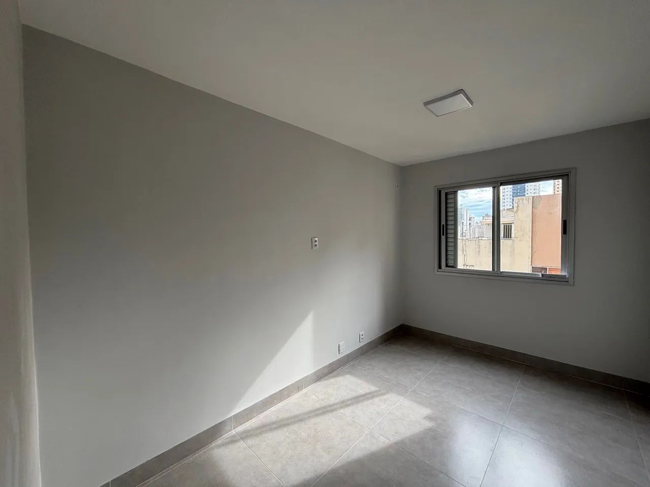 Apartamento 3 quartos, suíte, Setor Oeste- Próximo ao lago das Rosas - Foto 5