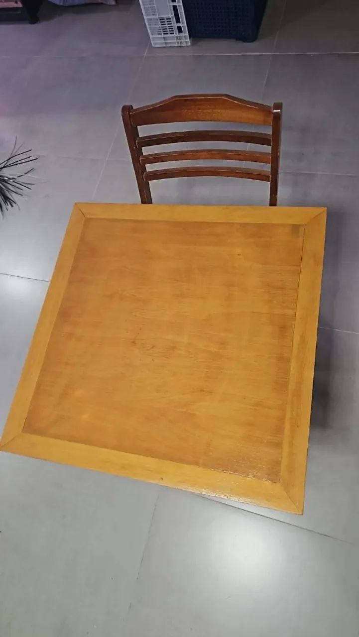 Conjunto de mesa e cadeiras dobráveis  - Foto 2