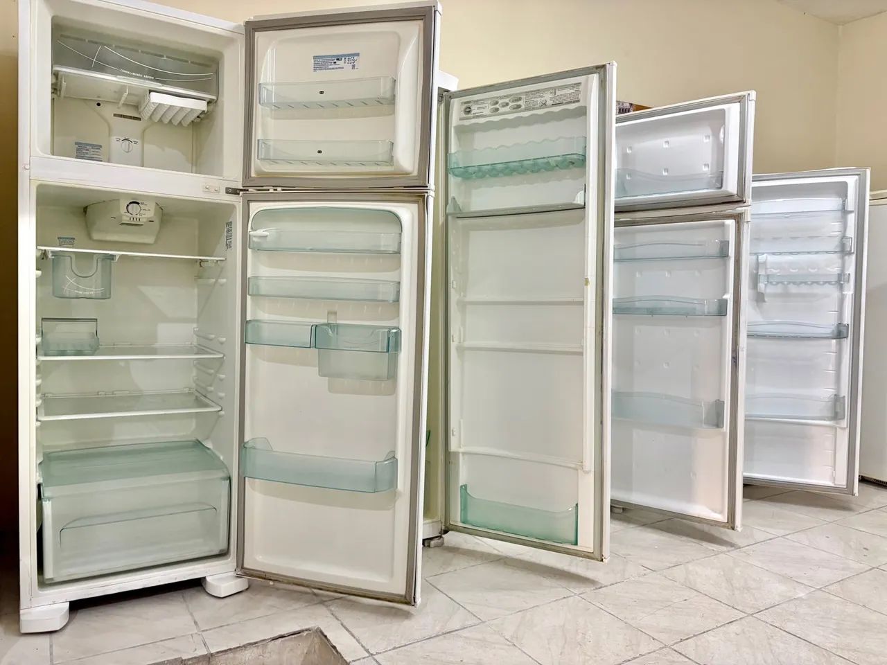 Geladeira Frost free , geladeira pequena consul  - Foto 5