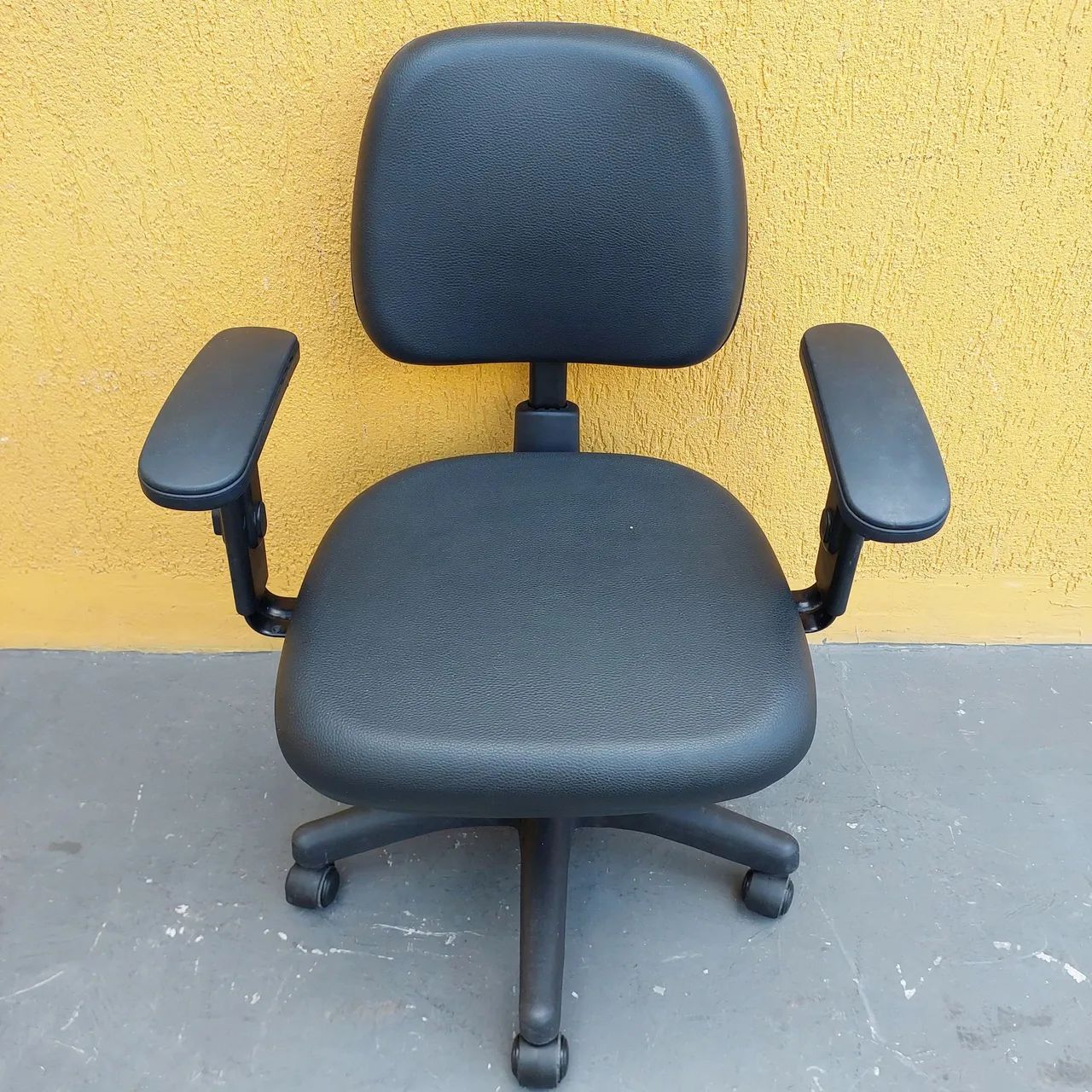 Cadeira de Escritório com braços  - Foto 5