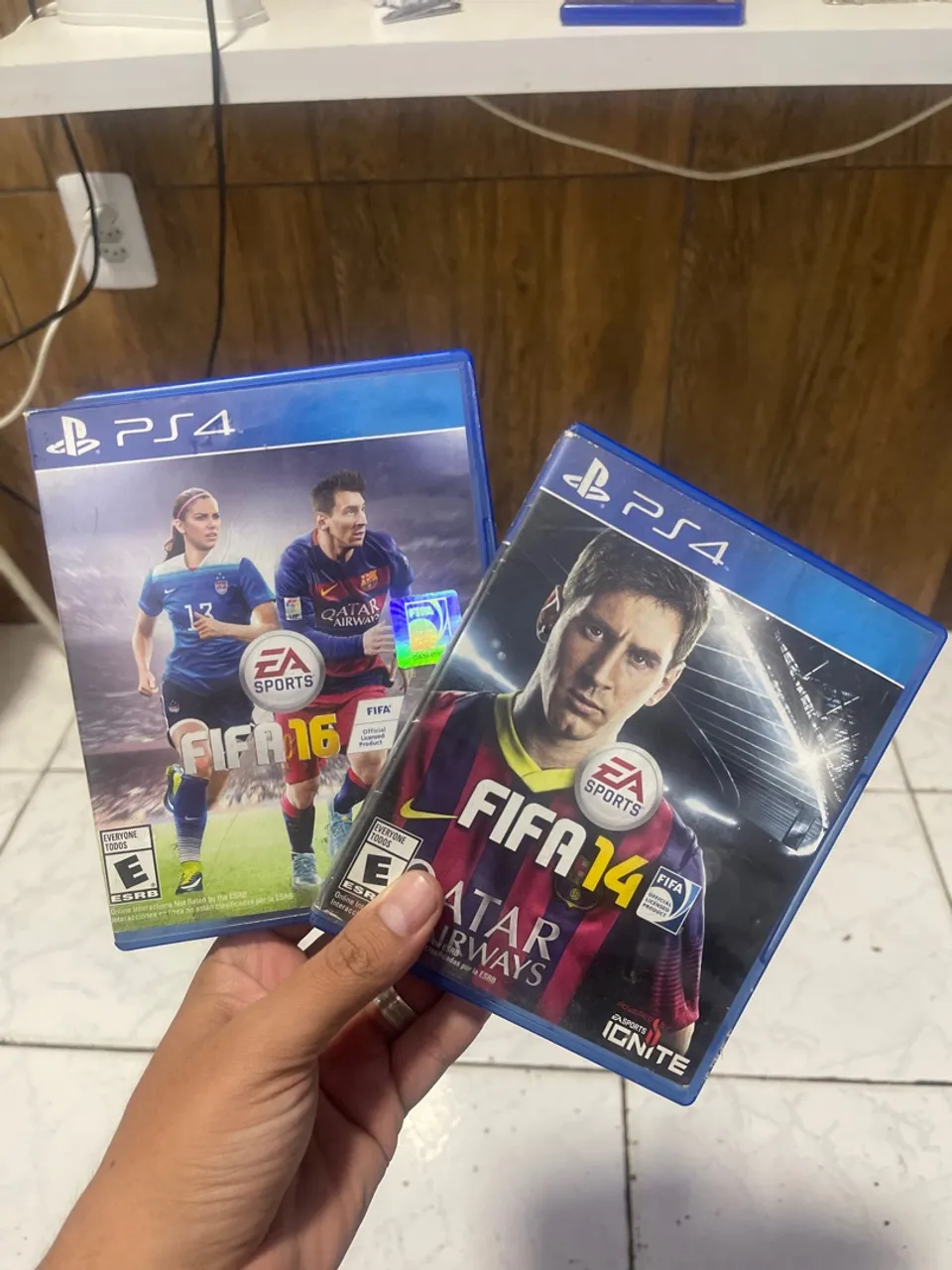 FIFA 14 e FIFA 16 - PS4