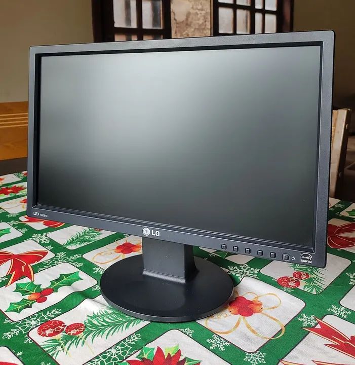 Monitor Led 19 Polegadas LG Widescreen  - Foto 5