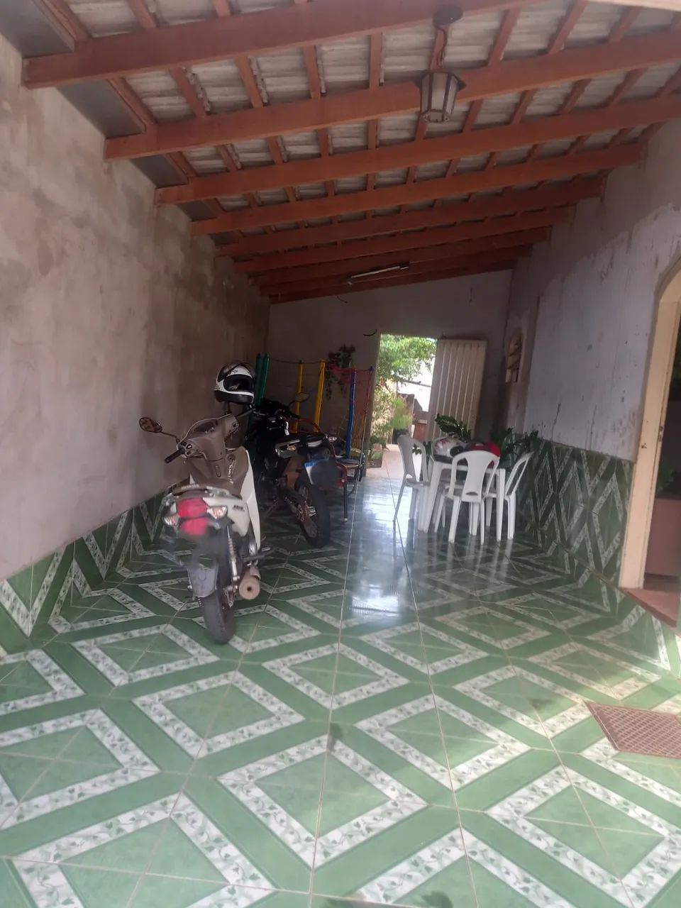 Casa para venda lote 300m² com 3 quartos na Vila Jaiara - Anápolis - GO
