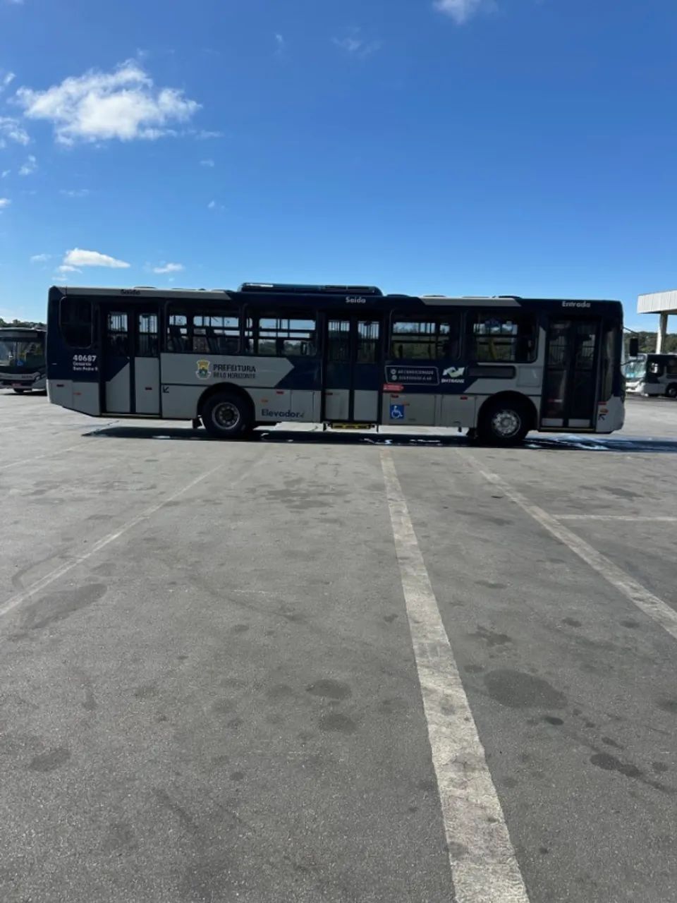 ONIBUS URBANO MERCEDES BENZ OF 1724 CARROCERIA CAIO 2017 COM AR  - Foto 13