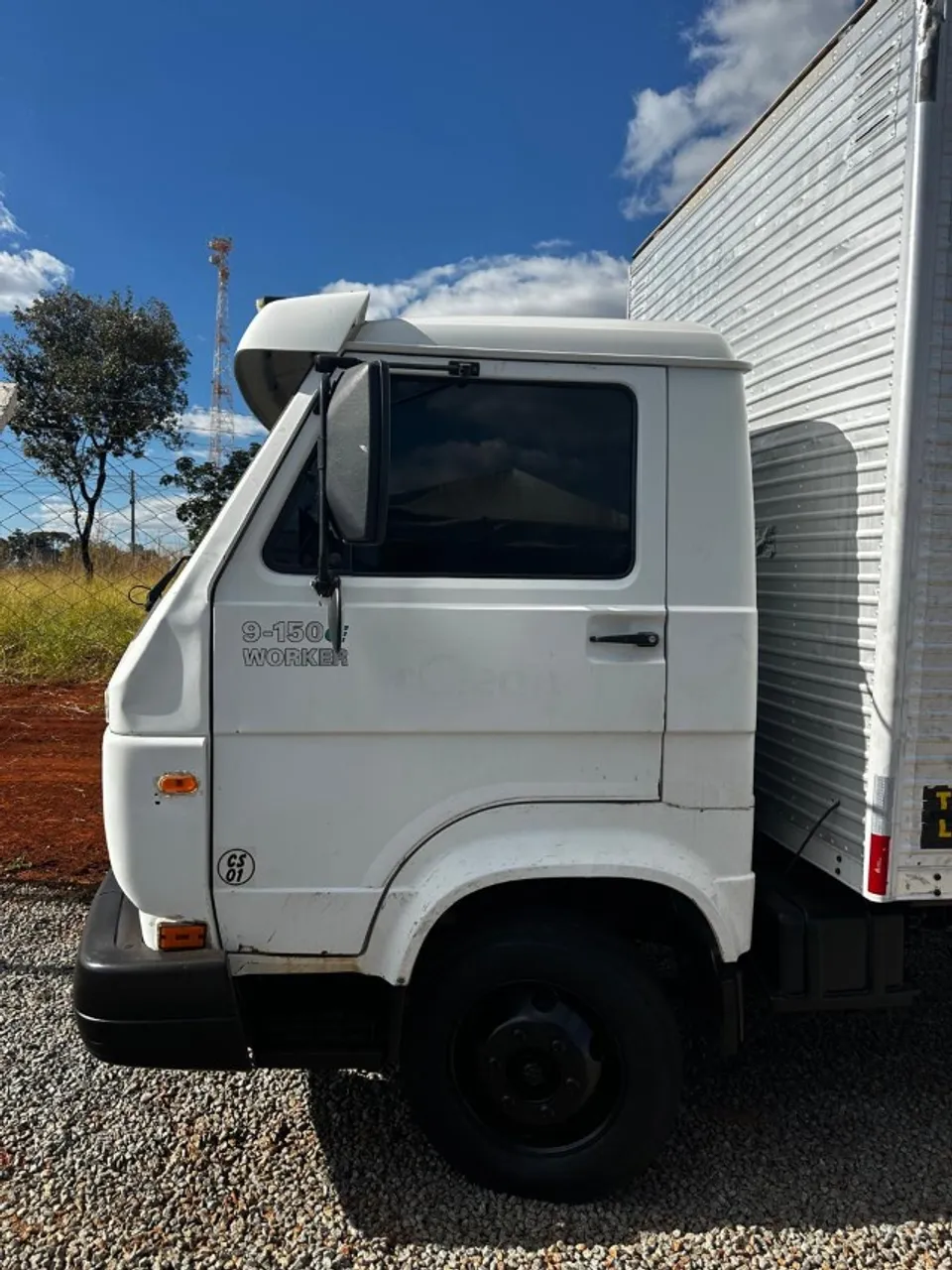 Caminhão baú 3/4 vw 9.150