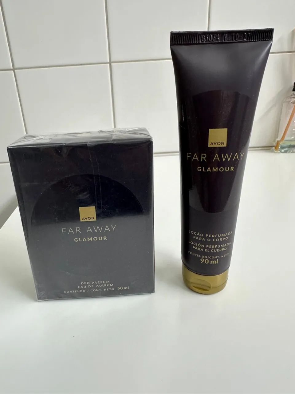 Kit Avon Far Away Glamour - Deo Parfum + Loção