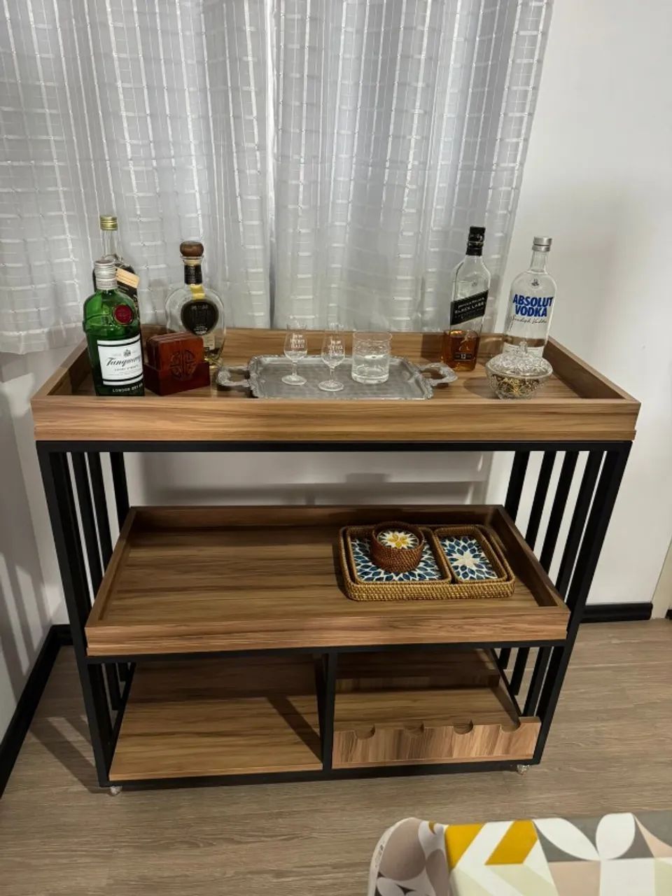 Mesa de Jantar + Aparador Bar + Estante em estilo Industrial64842835311362124