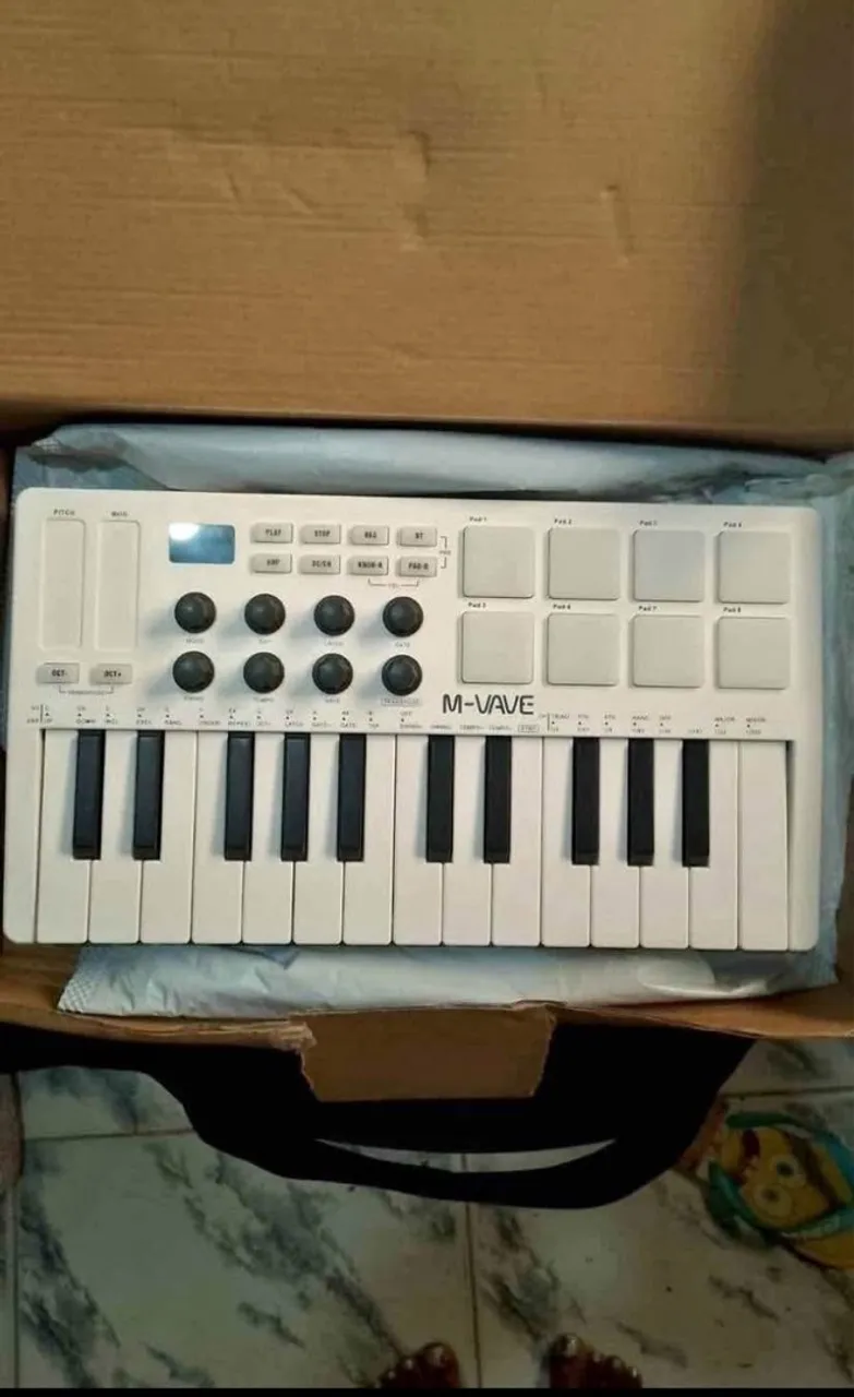 Controlador MIDI M-VAVE