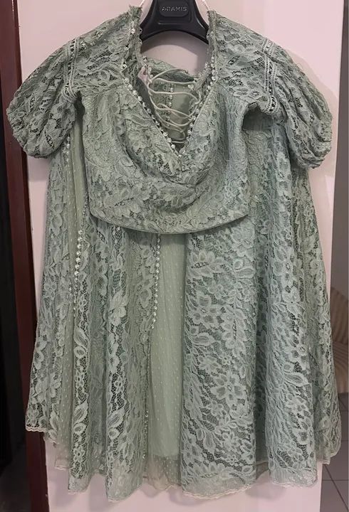 Vestido renda verde água tamanho 40 - Foto 3