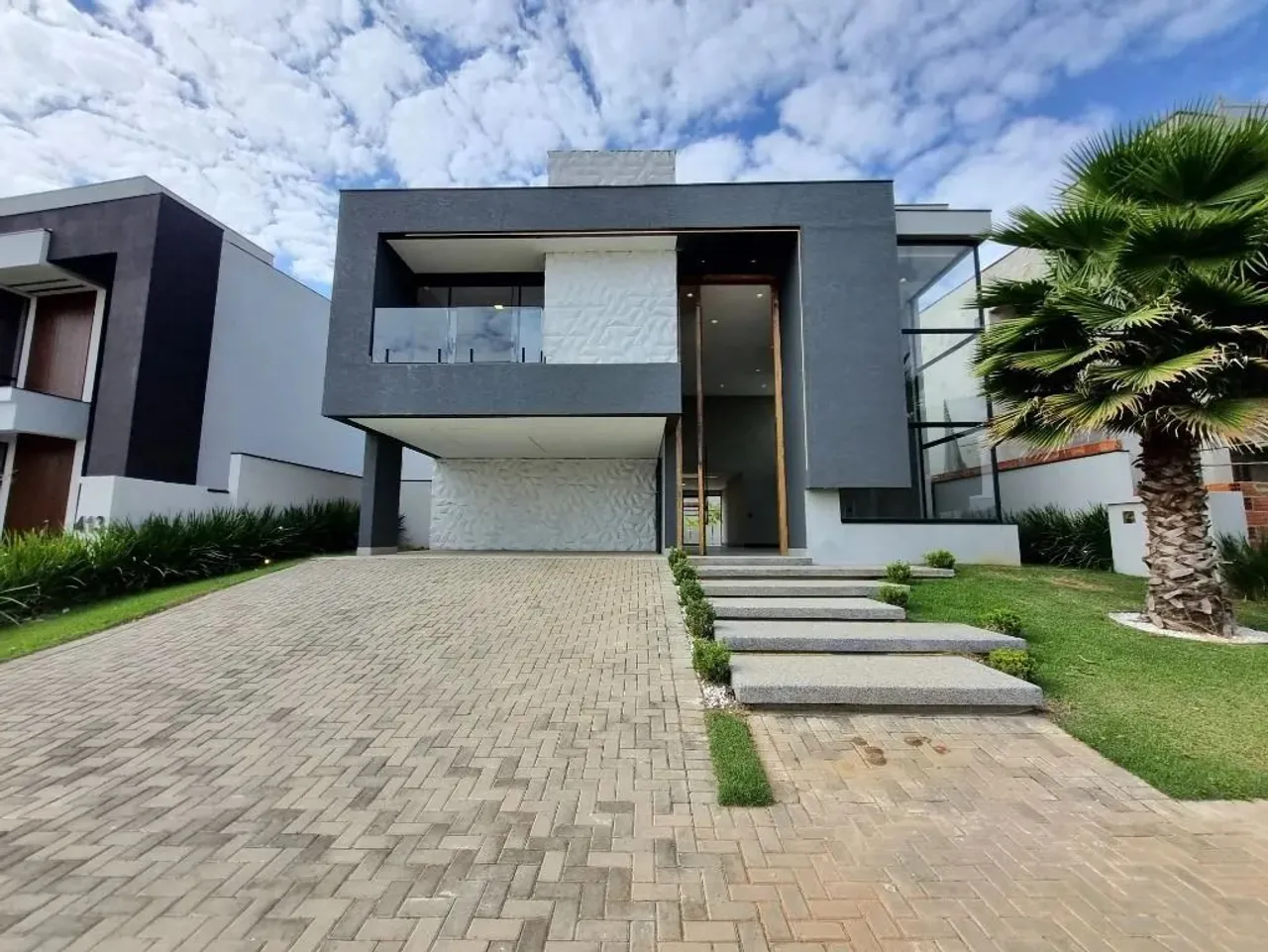 Casa com 3 Suítes à venda, 313 m² por R$ 2.800.000 - Alphaville Nova Esplanada 4 - Votoran