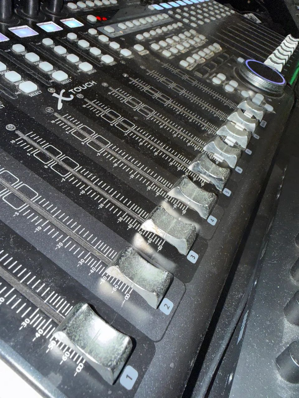 Behringer Xtouch + extender  - Foto 3