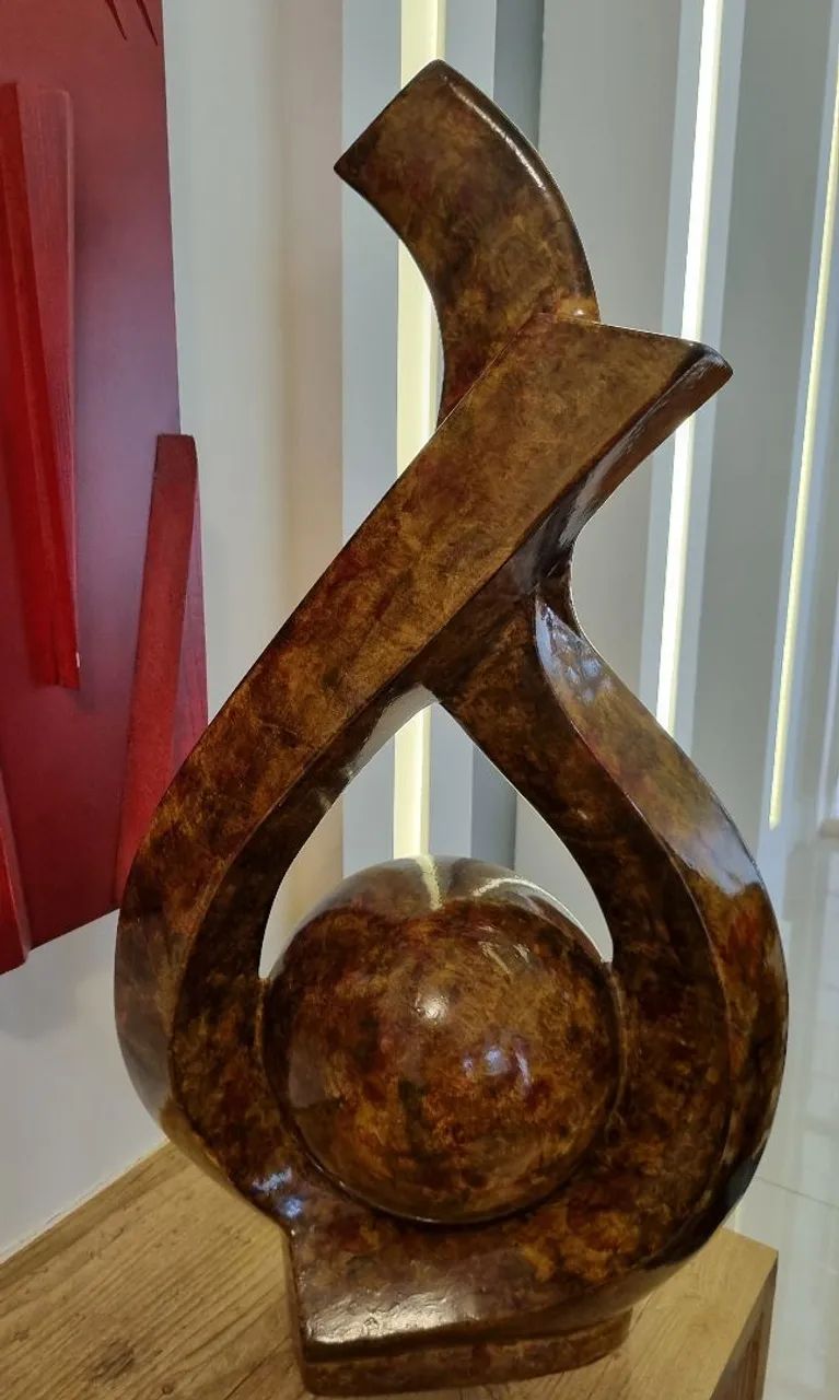 ESCULTURA GRANDE DE CERÂMICA PARA DECORAÇÃO  - Foto 3