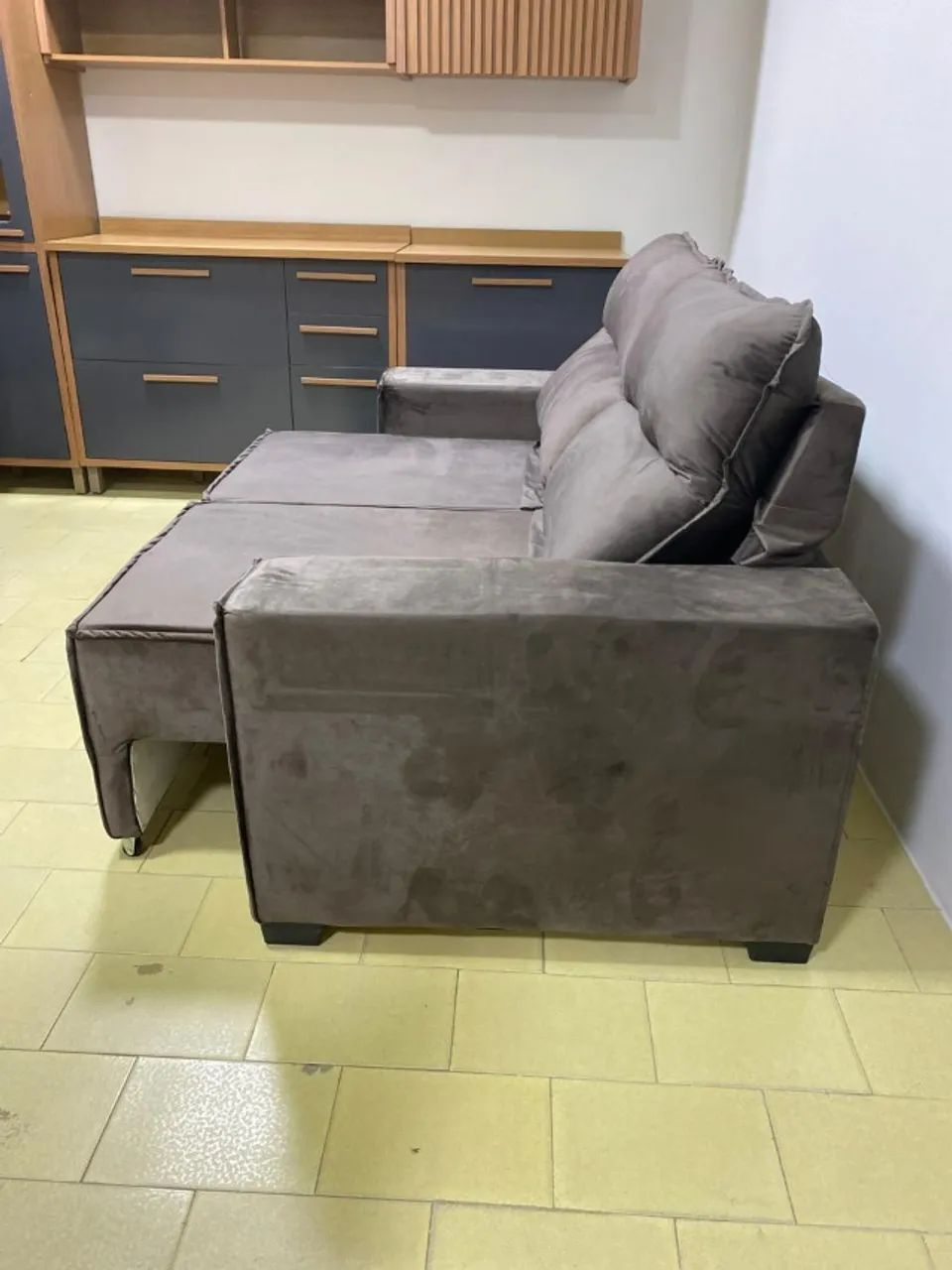 Sofá com 2 lugares, ideal para quem busca conforto e praticidade - Em Promoção  - Foto 6