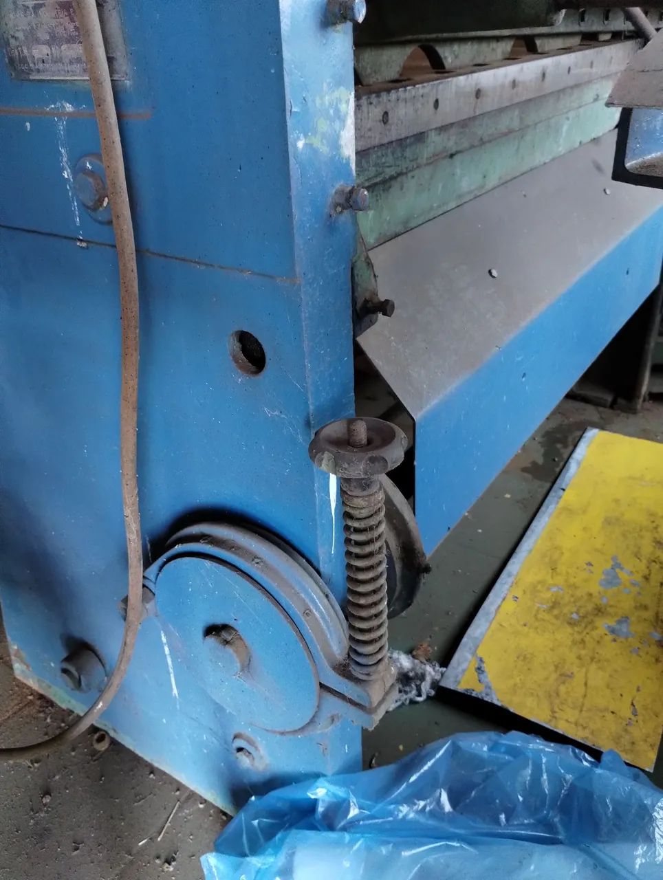 Guilhotina Newton  - Foto 2