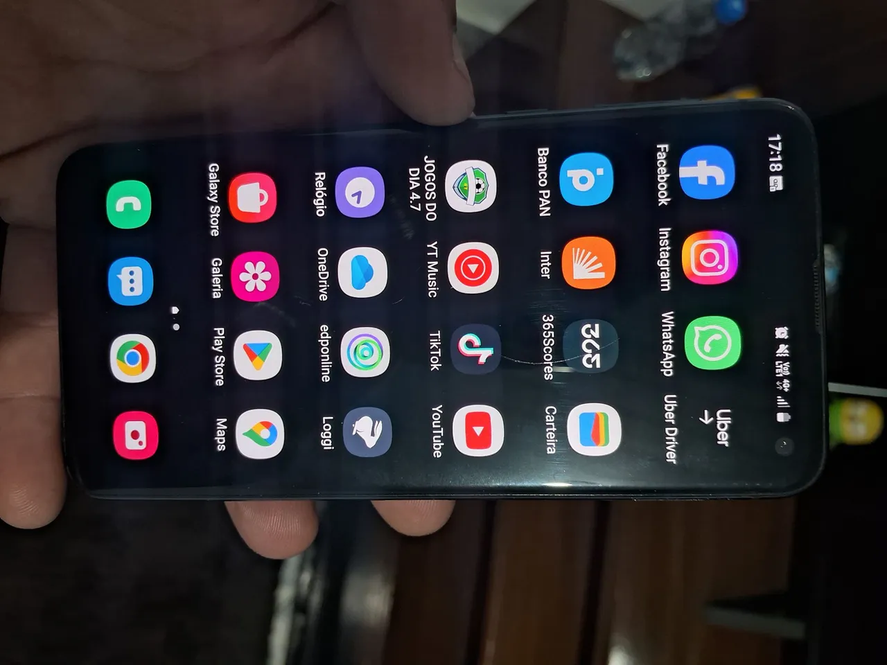 Samsung s10e