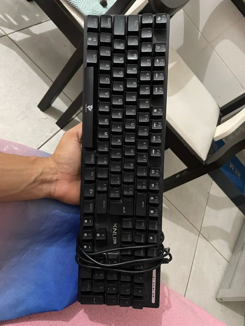 Teclado gamer knup 64374417905283121