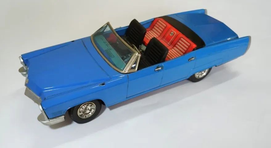 Carrinhos de brinquedo antigos - Foto 2