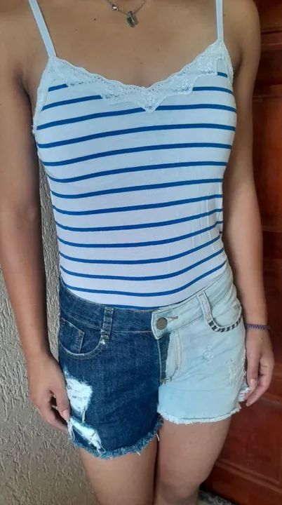 Conjunto de Blusa e Shorts Jeans - Listrado e Descolado