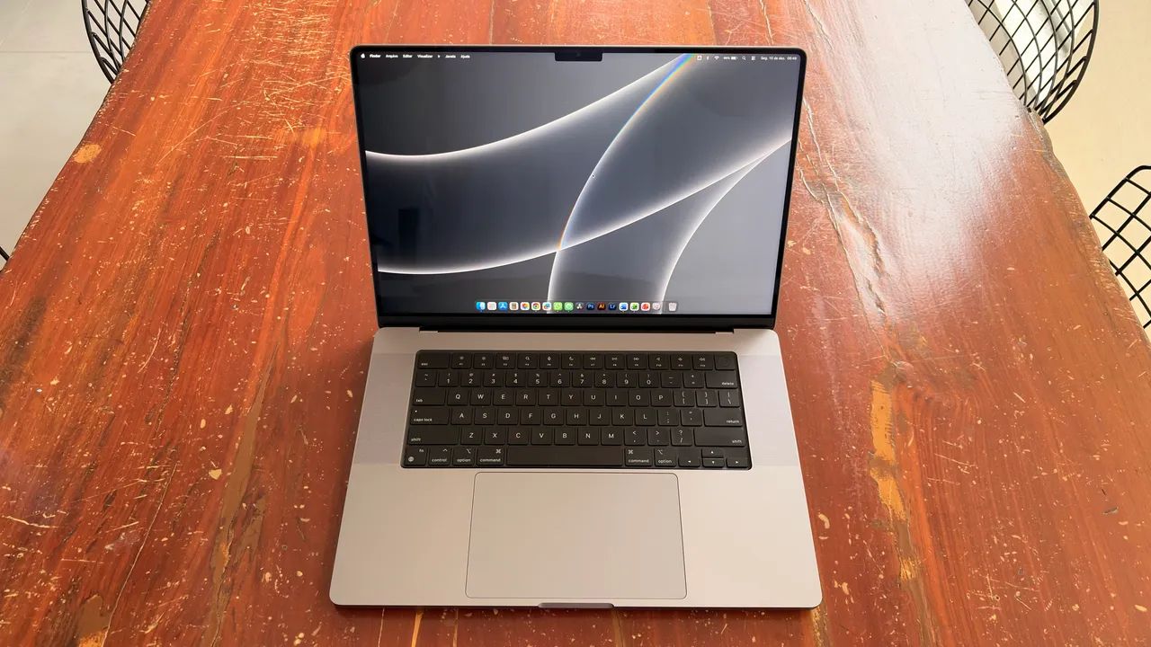 MacBook Pro 512GB 16GB ハイスペック^_^オマケ多数^_^ Macbook pro 16 m1 pro 512gb 16gb ram 30 ciclos 100% - Notebooks